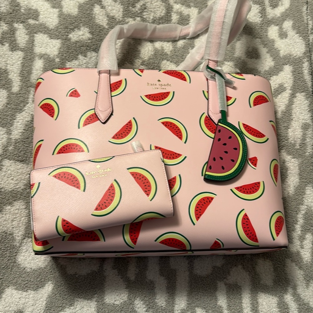 NWT! Marlee watermelon party print tote and matching Marlee wallet - Picture 1 of 7